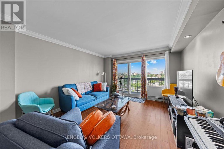 28901436/908-158a-mcarthur-avenue-e/vanier/ottawa/ontario/K1L7E7_15