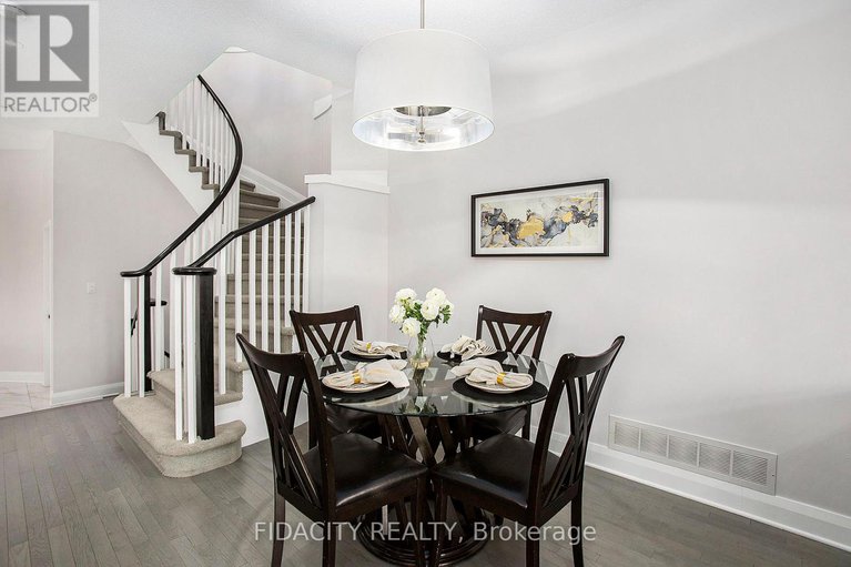 28286993/670-whitecliffs-avenue/riverside-south/ottawa/ontario/K1V2N4_7