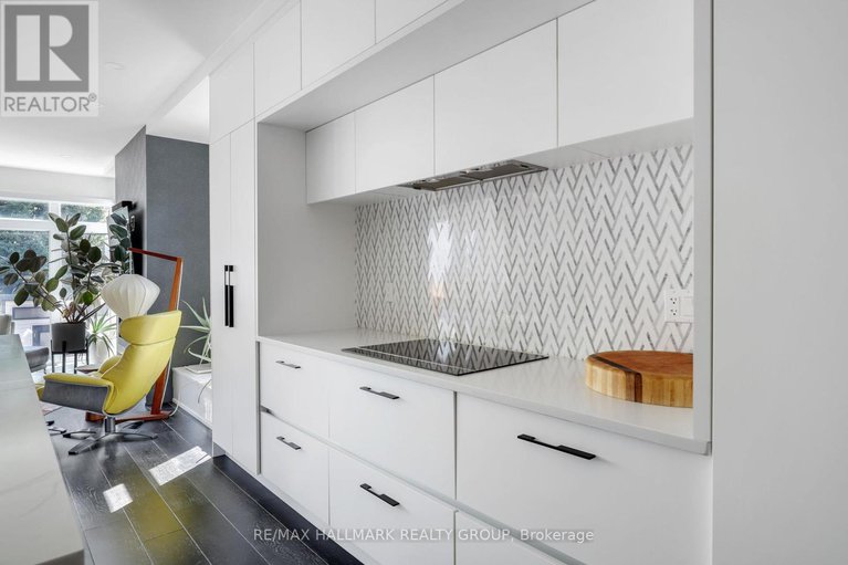 28843847/2154-rice-avenue/woodroffe/ottawa/ontario/K2A0C4_14