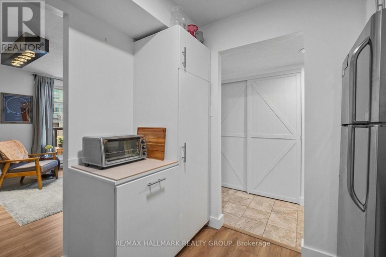 29645636/604-199-kent-street/ottawa-centre/ottawa/ontario/K2P2K8_23