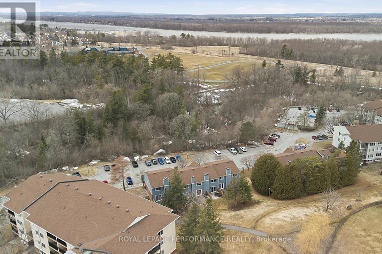 29570423/6442-bilberry-drive/orleans-wood/ottawa/ontario/K1C4P3_30