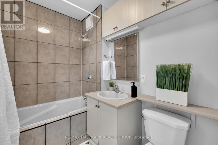 28812431/145-crerar-avenue/carlington/ottawa/ontario/K1Z7P4_9