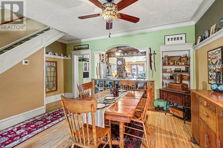 29586411/88-pinhey-street/hintonburg/ottawa/ontario/K1Y1T4_11