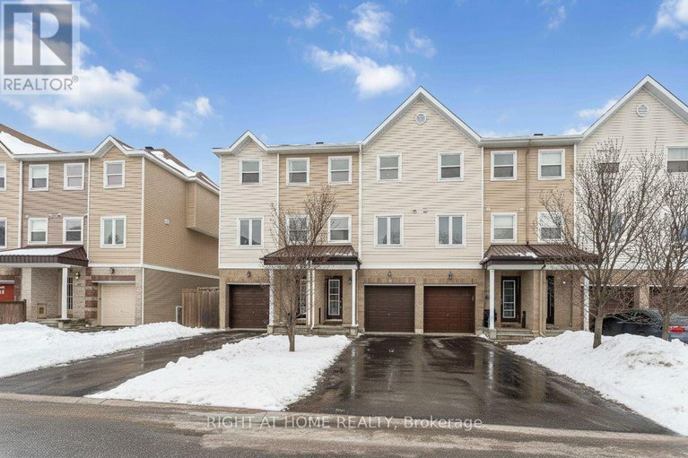 29253967/364-moffatt-pond-court/cedargrovefraserdale/ottawa/ontario/K2J0C7_1