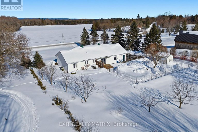 29367617/890-happy-hollow-road/vankleek-hill/champlain/ontario/K0B1R0_36