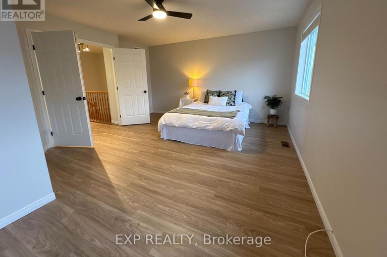 29142305/14-drumso-street/hunt-club-parkgreenboro/ottawa/ontario/K1T3Y2_16