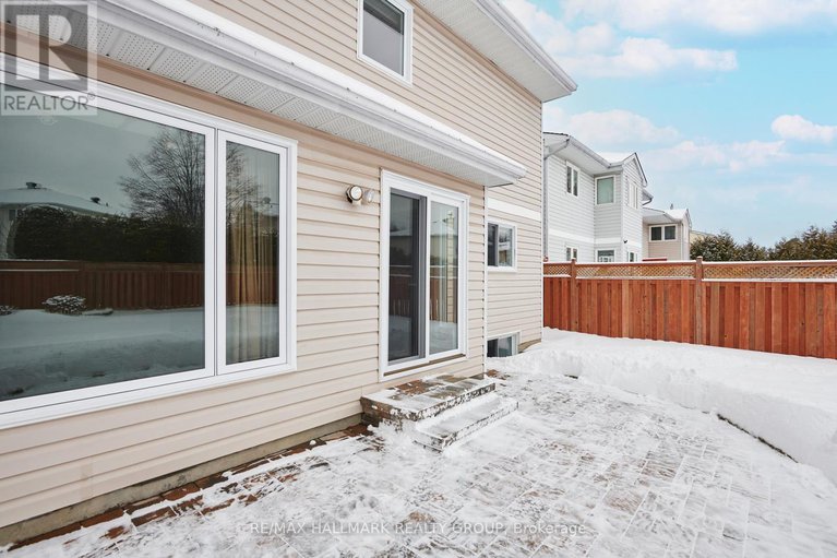 29314461/1743-silver-bark-avenue/orleanssunridge/ottawa/ontario/K1C7A8_17