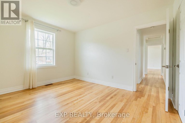 28811439/1954-rosebella-avenue/blossom-parkleitrim/ottawa/ontario/K1T1G7_14