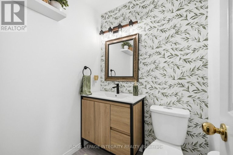 29646948/675-potvin-avenue/town-of-rockland/clarence-rockland/ontario/K4K1H2_23