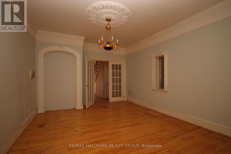 29131115/301-waverley-street/ottawa-centre/ottawa/ontario/K2P0V9_18