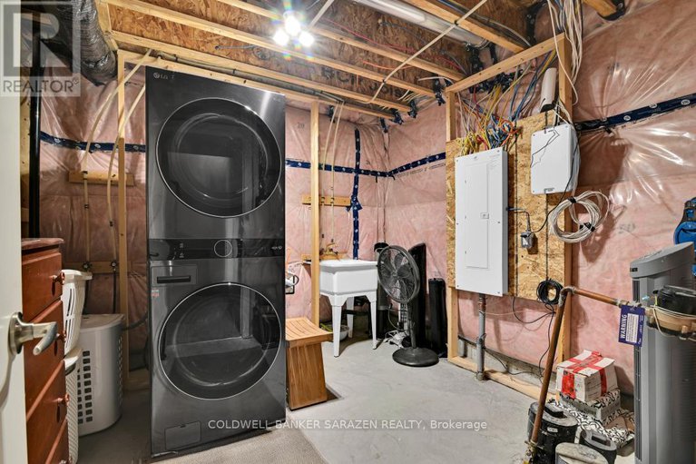 29389721/2052-elevation-road/half-moon-bay/ottawa/ontario/K2J6X1_35