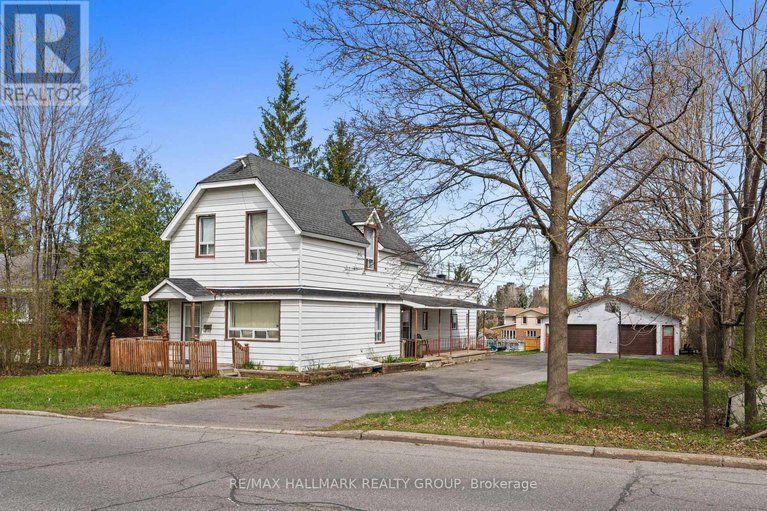 29030664/279285-pleasant-park-road/alta-vistafaircrest-heights/ottawa/ontario/K1H5M7_18