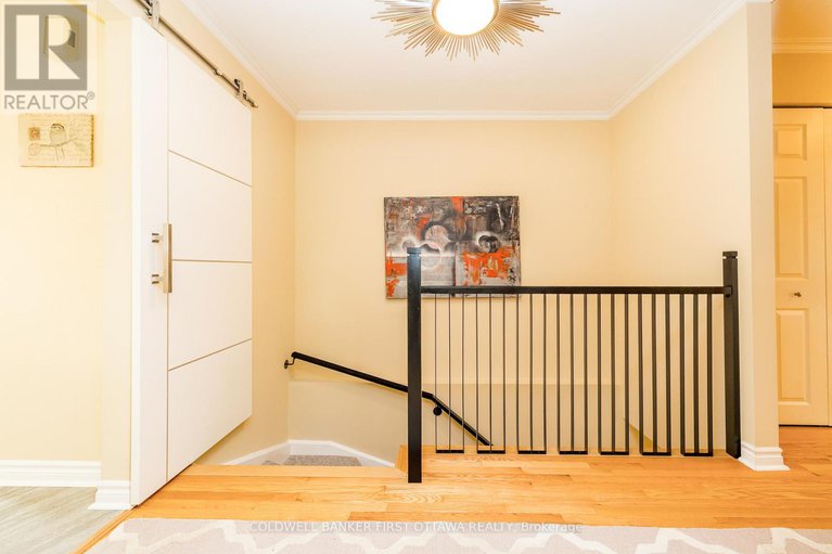 28819605/9-lone-meadow-trail/stittsville-central/ottawa/ontario/K2S1C9_22