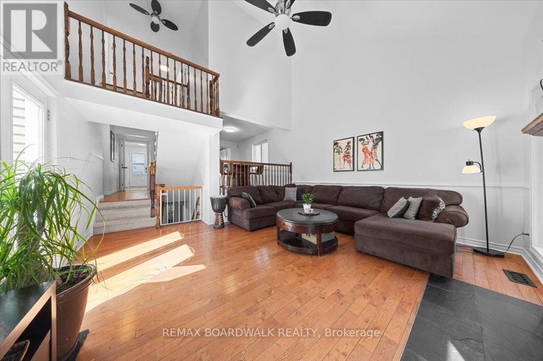 29671423/1837-windflower-way/chapel-hill/ottawa/ontario/K1C5Z8_14