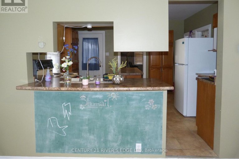 29471578/453-may-street/winchester/north-dundas/ontario/K0C2K0_7