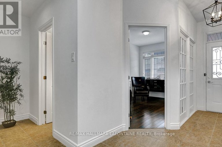 29570539/315-rustic-hills-crescent/springridgeeast-village/ottawa/ontario/K4A5A8_3