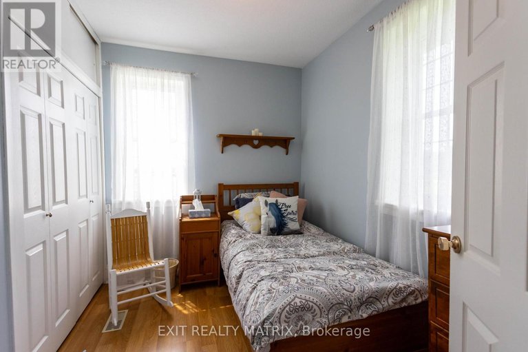 28874939/1467-wade-road/russell-twp/russell/ontario/K4R1E5_27