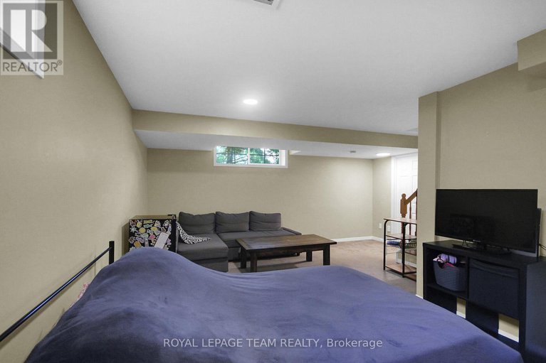 28617518/16-riverbank-court/stittsville-central/ottawa/ontario/K2S1V7_29
