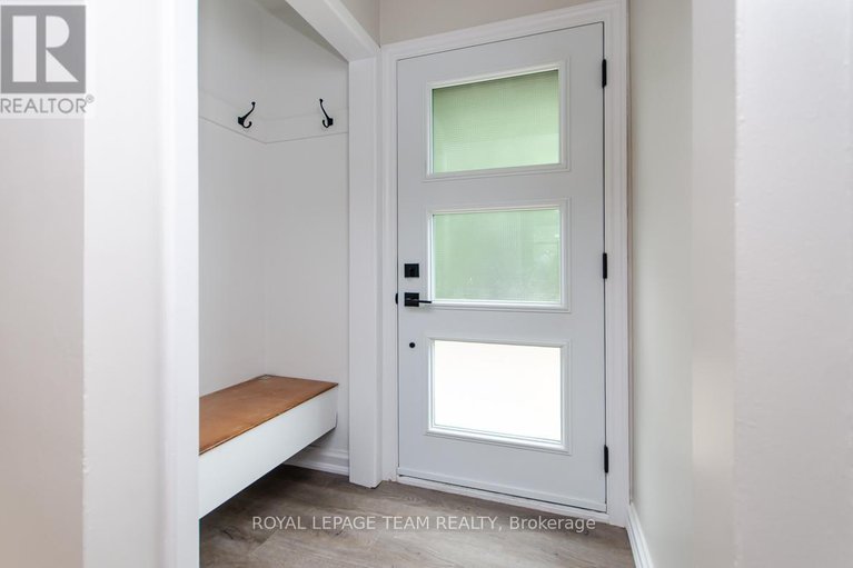 28514430/16-brook-lane/meadowlandscrestview/ottawa/ontario/K2G1R9_5