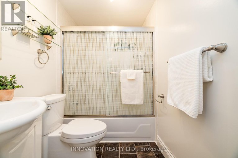 28820812/33-arnold-drive/arbeatha-park/ottawa/ontario/K2H6V8_39