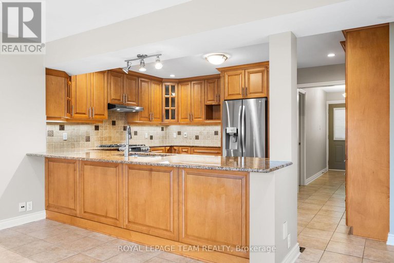 28386373/3-millbrook-crescent/city-viewskylinefisher-heightsparkwood-hills/ottawa/ontario/K2E5B6_13