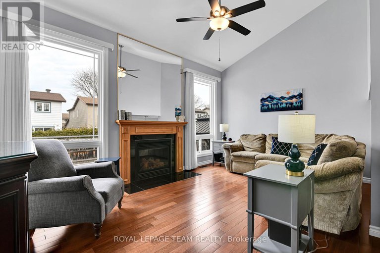 28179012/1728-smithers-crescent/chateauneuf/ottawa/ontario/K1C4X2_14