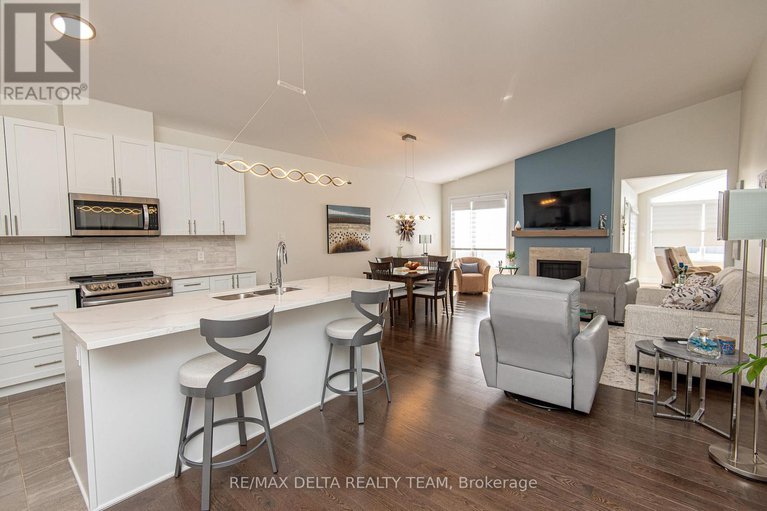 29234791/373-sterling-avenue/clarencerockland-twp/clarence-rockland/ontario/K2K0L4_5