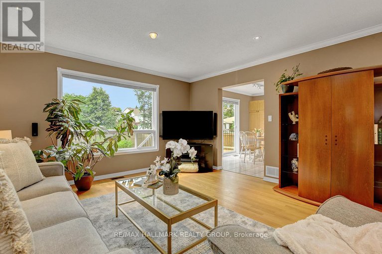 28882866/1166-ambercrest-street/carson-grove/ottawa/ontario/K1J1B2_11