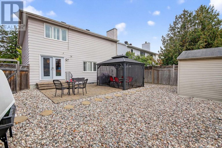 29154469/8-confederation-private/mooneys-bayriverside-park/ottawa/ontario/K1V9W6_38
