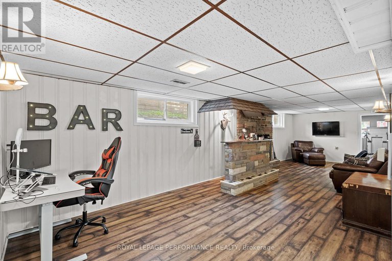 28965261/2219-audrey-avenue/hawthorne-meadows/ottawa/ontario/K1G1L3_22