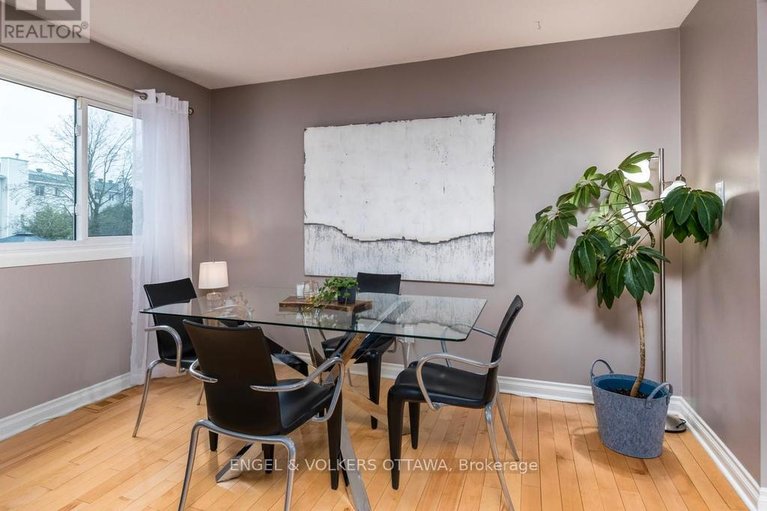 29618485/31-castlegreen-private/hunt-club-parkgreenboro/ottawa/ontario/K1T3N4_8