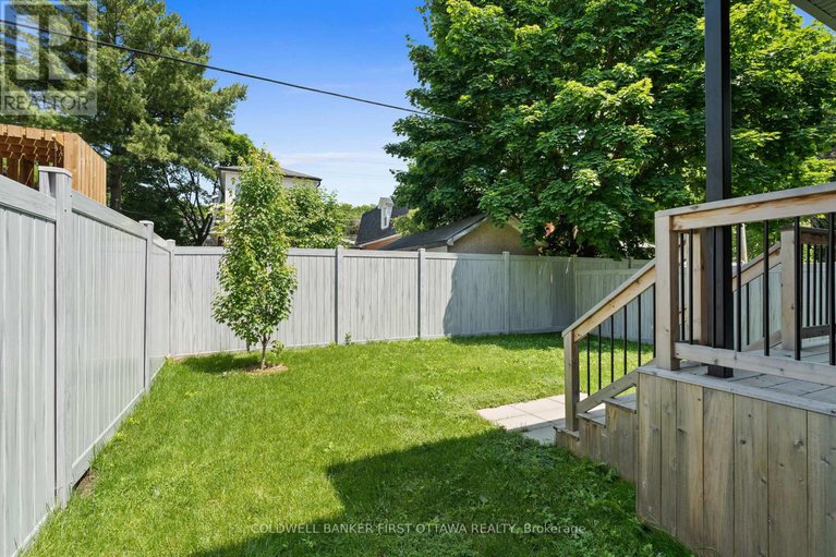 28476741/507-edison-avenue/mckellarhighland/ottawa/ontario/K2A1V3_33