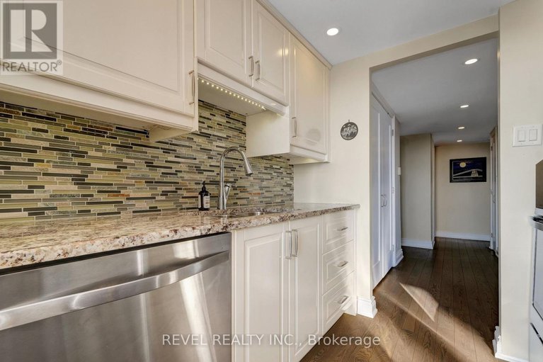 29439631/1403-20-the-driveway-drive/ottawa-centregolden-triangle/ottawa/ontario/K2P1C8_12