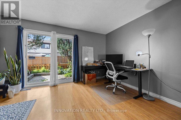 28818665/82-stokes-crescent-e/glencairnhazeldean/ottawa/ontario/K2L2Z4_8