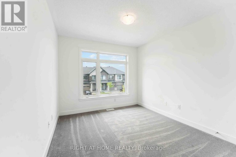 28436072/261-finsbury-avenue/stittsville-south/ottawa/ontario/K2S2Y2_13