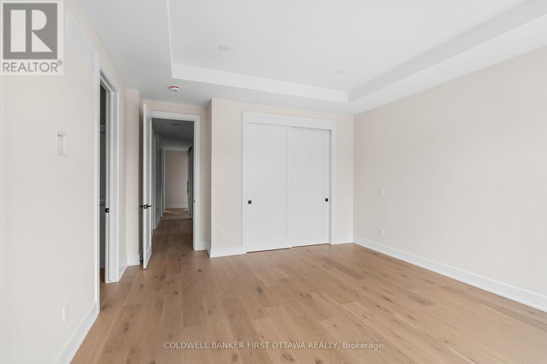 28476741/507-edison-avenue/mckellarhighland/ottawa/ontario/K2A1V3_18