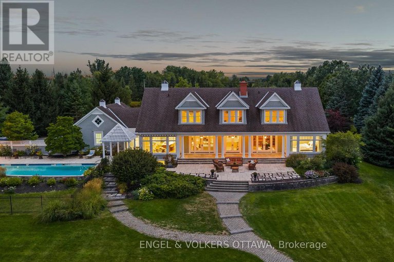 28867627/6029-rideau-valley-drive-n/manotick-south-to-roger-stevens/ottawa/ontario/K4M1B3_43