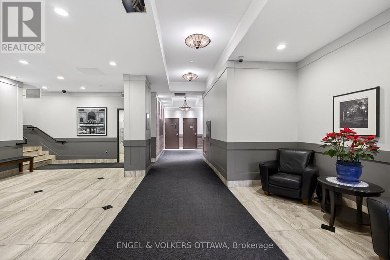 29609712/410-327-breezehill-avenue-s/west-centre-town/ottawa/ontario/K1Y1R6_7