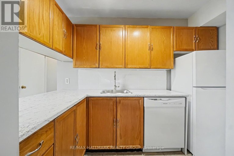 29555971/306-316-savard-avenue/vanier/ottawa/ontario/K1L7S2_10