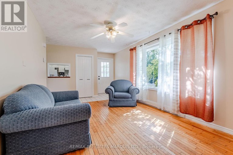 28780617/18223-oak-drive/south-glengarry-charlottenburgh-twp/south-glengarry/ontario/K0C2J0_7