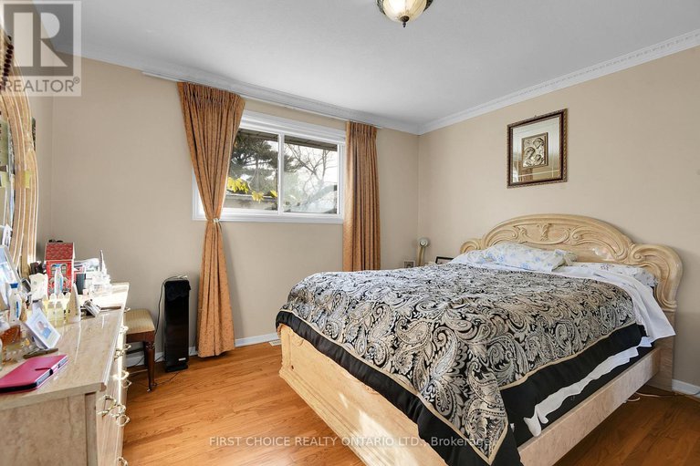 29142489/22-meadowlands-drive-w/meadowlandscrestview/ottawa/ontario/K2G2R4_13