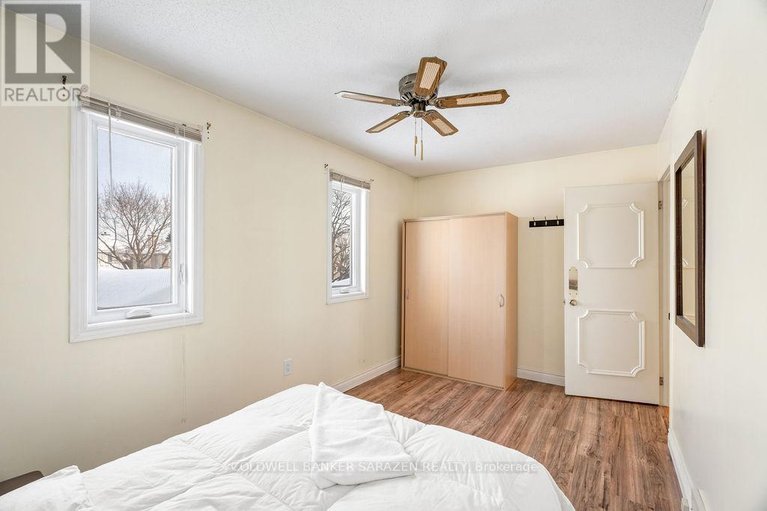 29282717/1040-karsh-drive/hunt-club-park/ottawa/ontario/K1G4M9_38