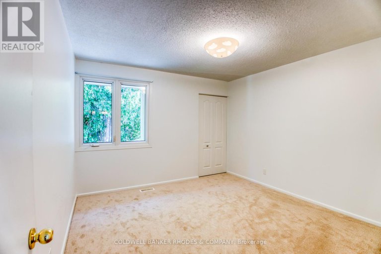 28873785/69-43-jackson-court/beaverbrook/ottawa/ontario/K2K1B6_24