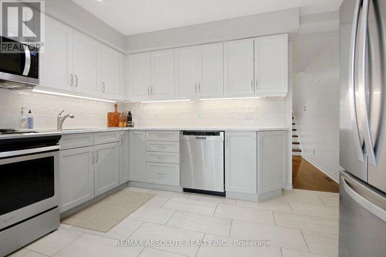 28636841/252-bruyere-street/lower-town/ottawa/ontario/K1N5E6_18