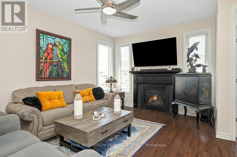 28654762/701-du-rivage-street/town-of-rockland/clarence-rockland/ontario/K4K0K1_7