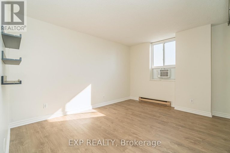 29052931/415-2000-jasmine-crescent/beacon-hill-south/ottawa/ontario/K1J8K4_16