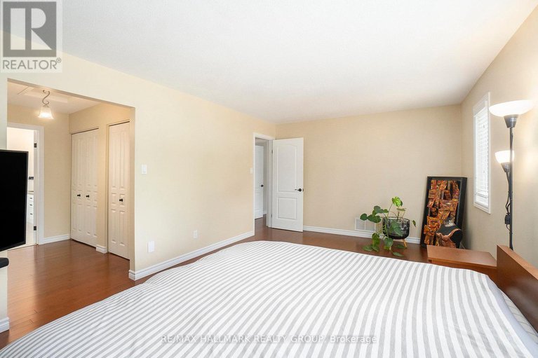 28776814/11-ellisson-way/hunt-club-park/ottawa/ontario/K1G4N9_20
