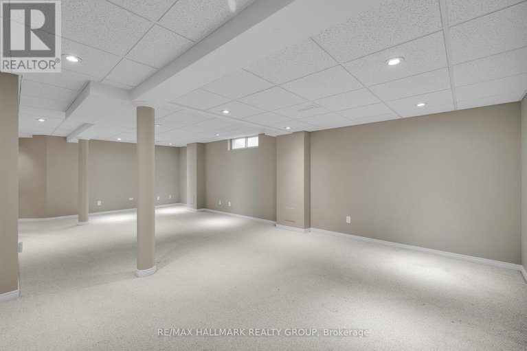 28637166/610-steller-street/fallingbrookpineridge/ottawa/ontario/K4A1N1_41