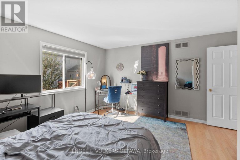 28745493/128-grandpark-circle/hunt-club-park/ottawa/ontario/K1G6R5_20