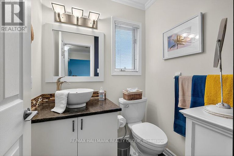 29008692/1915-orchardview-avenue/fallingbrookgardenway-south/ottawa/ontario/K4A3H1_12